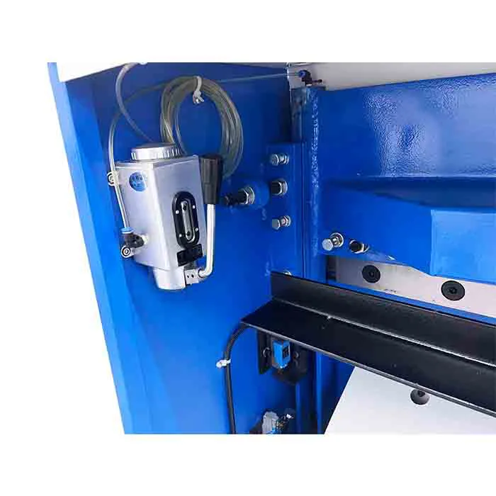 Hydraulic metal shear machine